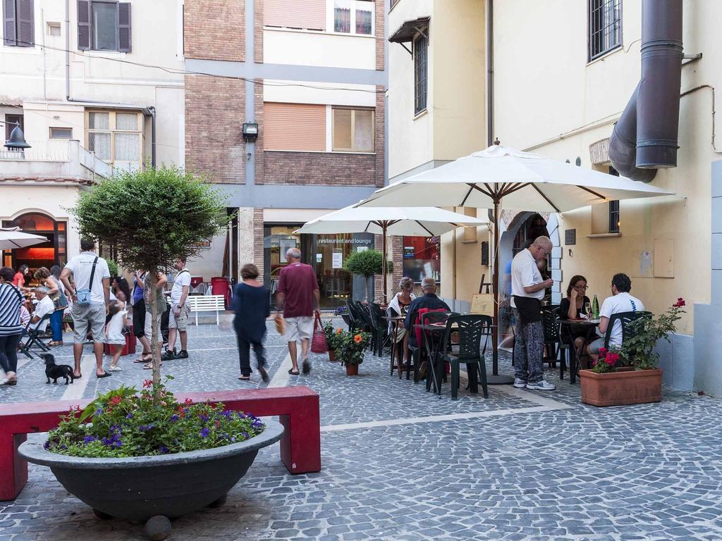 La Casa Degli Artisti Hotel Nettuno Exterior photo